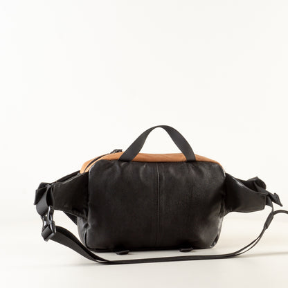 Large brown leather sling bag with pockets "September"