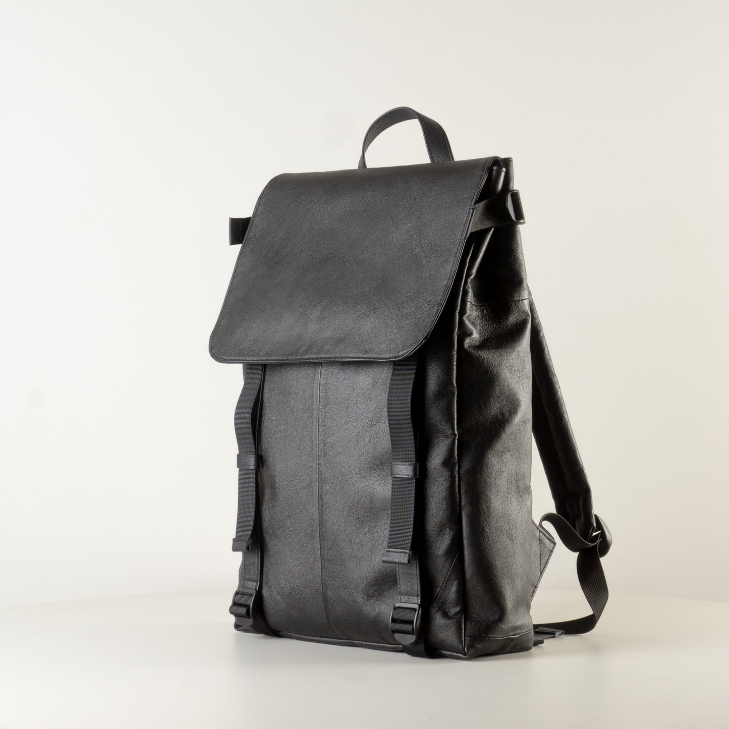 Leather work bag with laptop compartment "April"