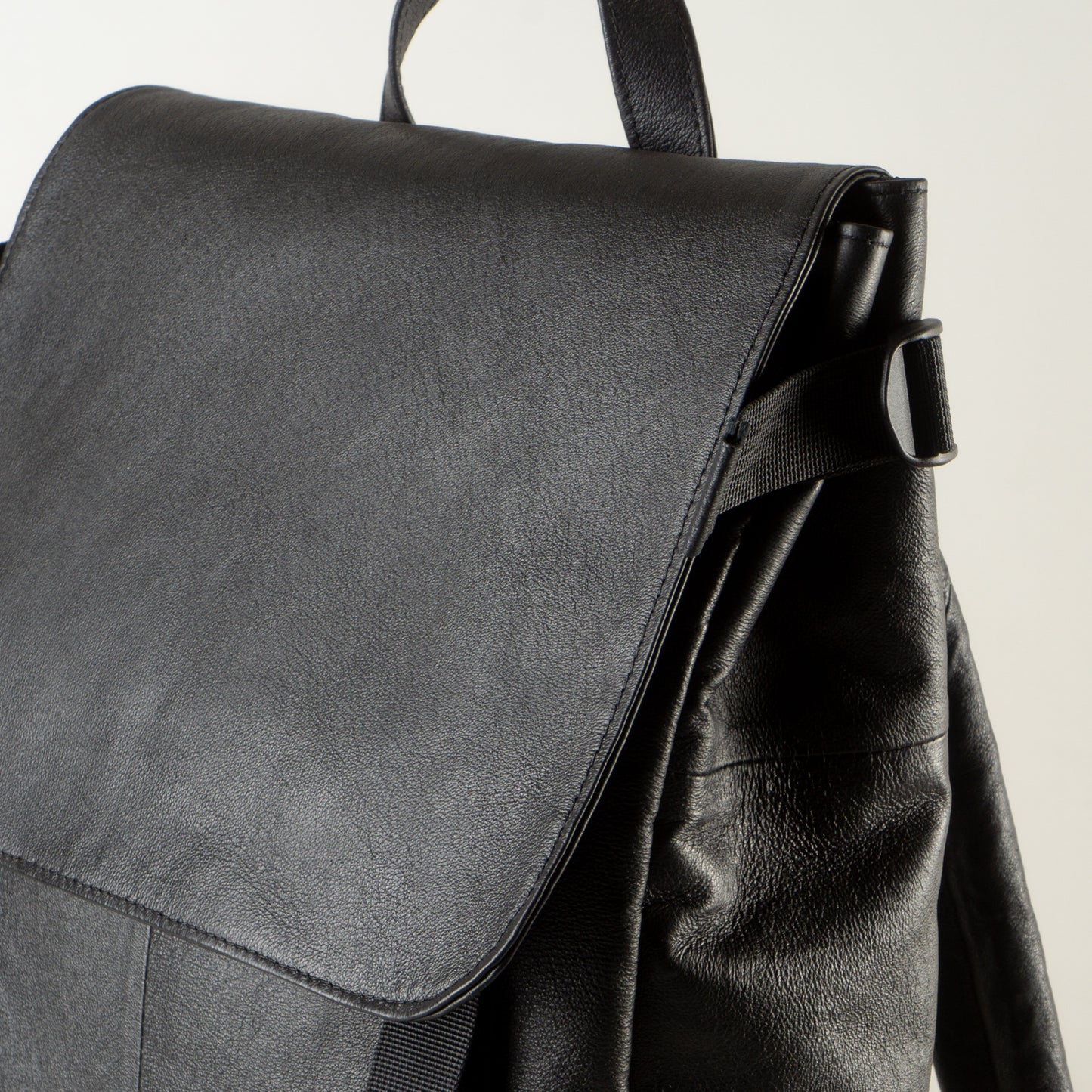 Leather work bag with laptop compartment "April"