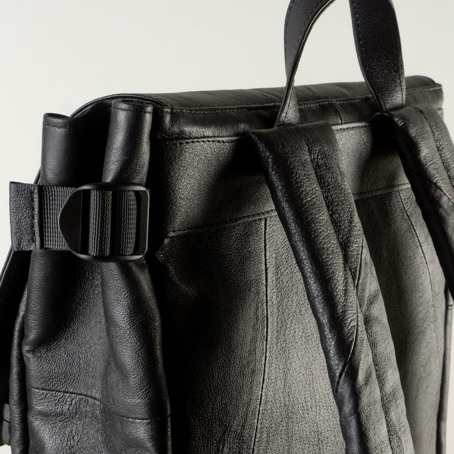 Leather work bag with laptop compartment "April"