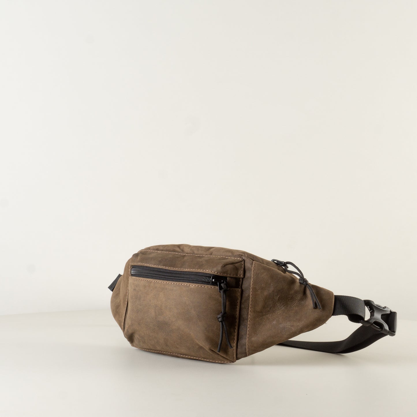 Small leather sling bag brown color - 100% "November"