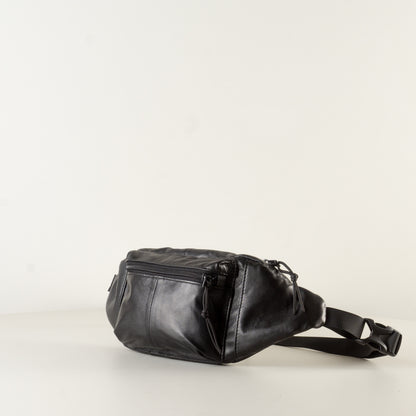 Small leather sling bag black color - 100% "November"