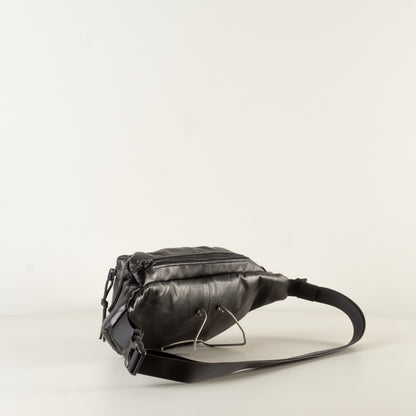 Small leather sling bag black color - 100% "November"