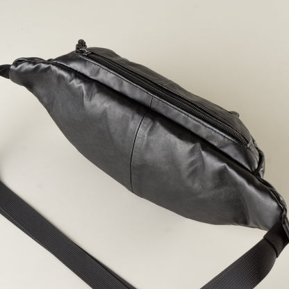 Small leather sling bag black color - 100% "November"