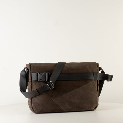 Large brown leather backpack "March"