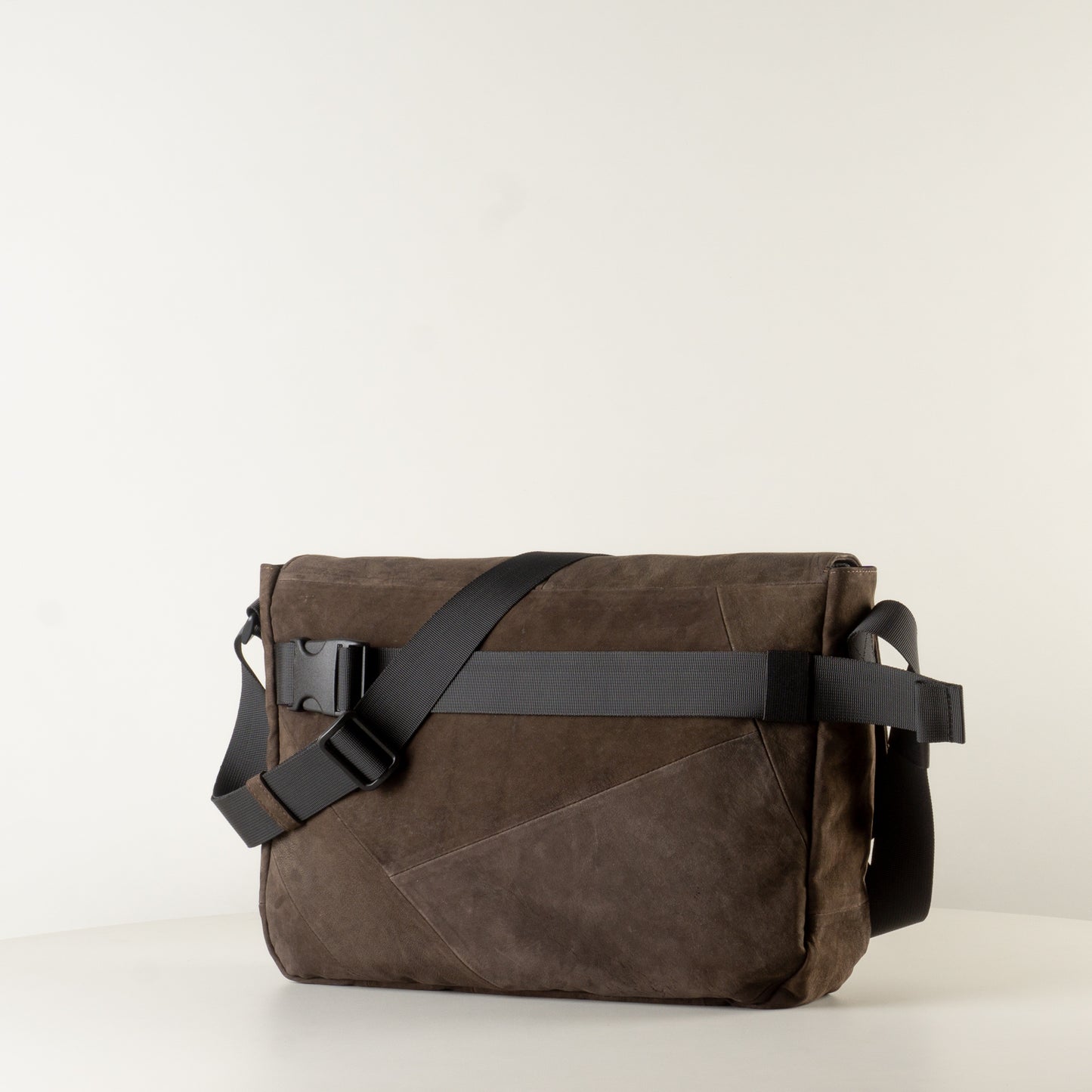 Large brown leather backpack "March"